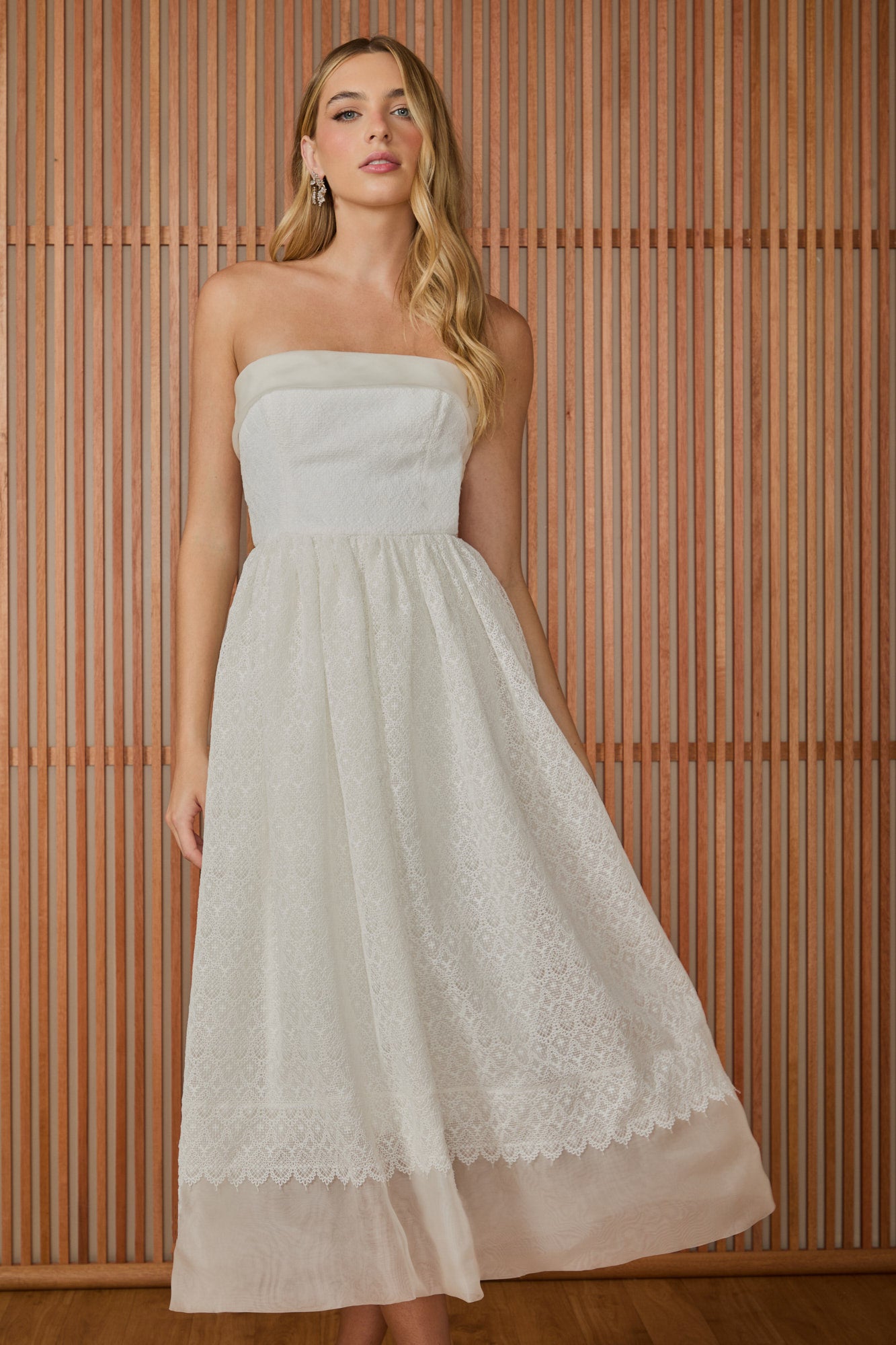 FABULOUS AGILITÀ - Vestido Mídi Celina Barra Organza OFF White