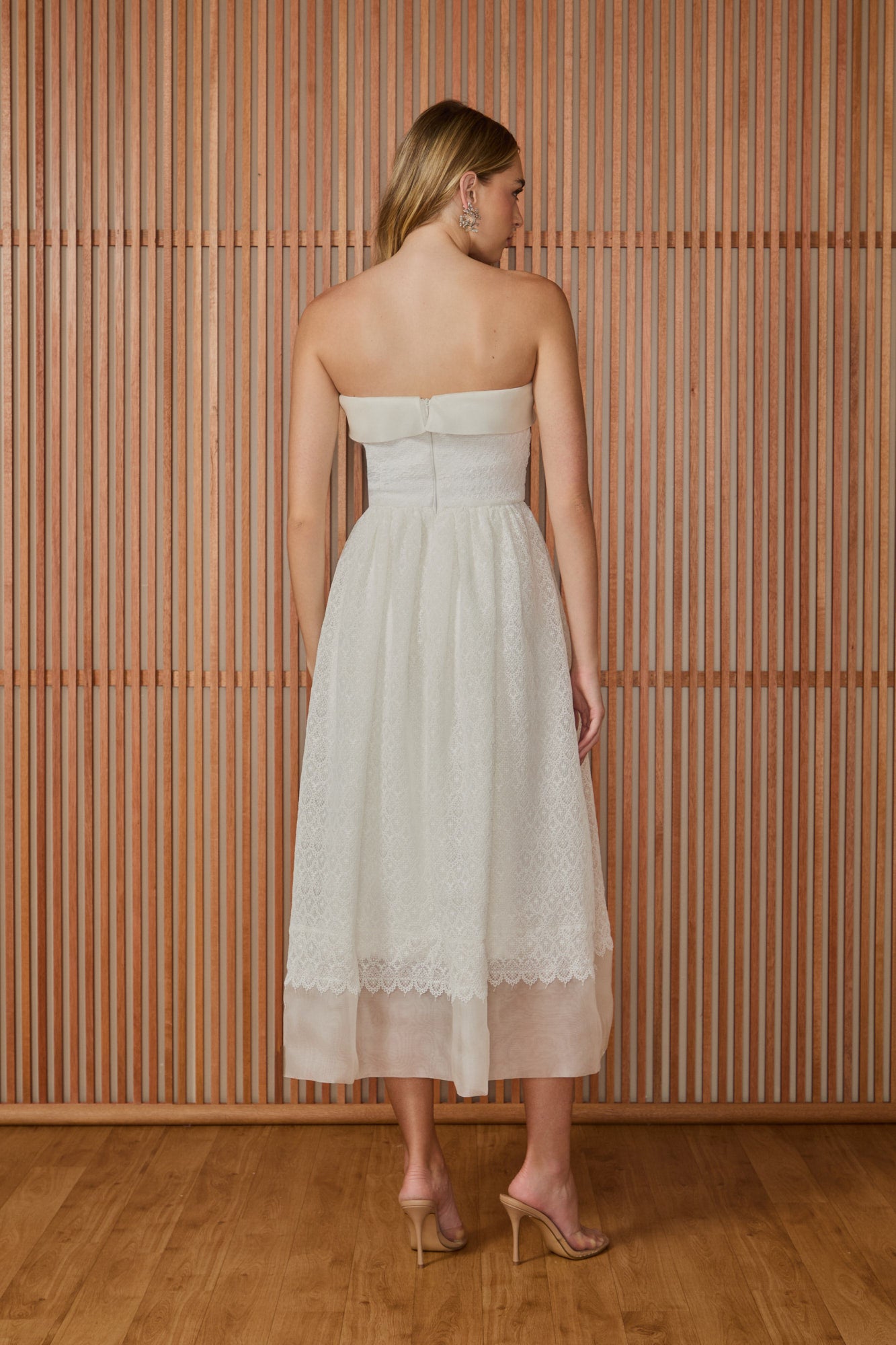 FABULOUS AGILITÀ - Vestido Mídi Celina Barra Organza OFF White