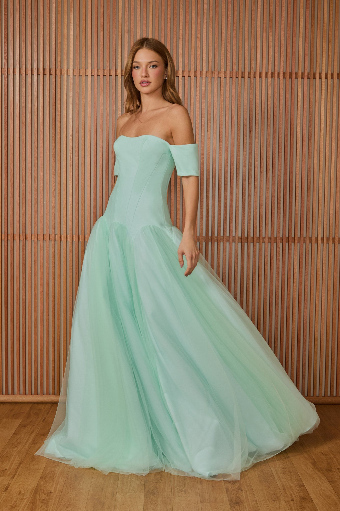 FABULOUS AGILITÀ - Vestido Longo Gabriela Manga Curta Verde Menta