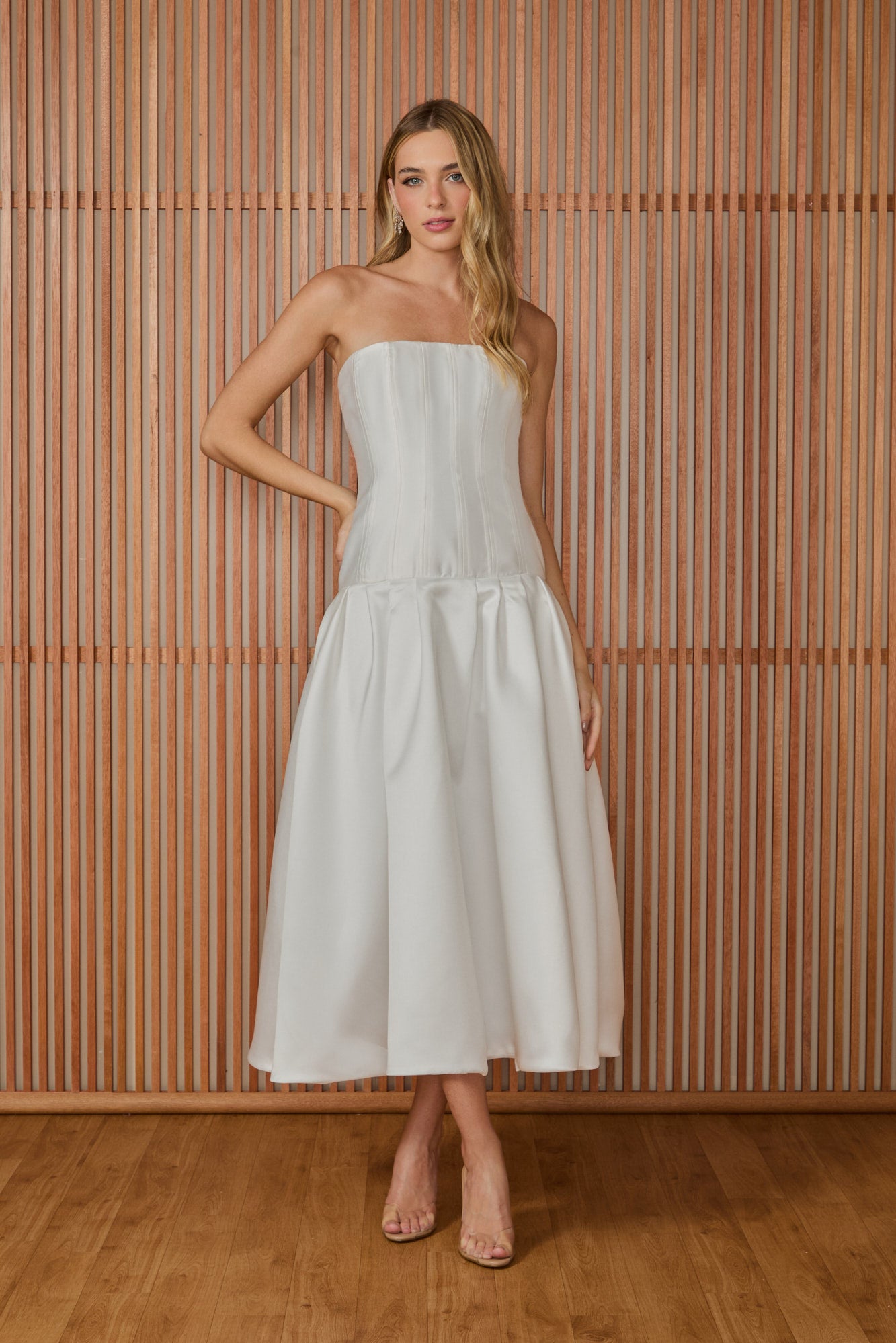 FABULOUS AGILITÀ - Vestido Mídi Luana Tomara que Caia OFF White