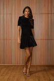 FABULOUS AGILITÀ - Vestido Curto Cameron Manga Curta Preto