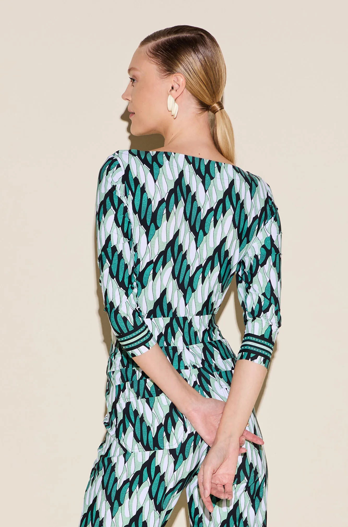 ONE UP - Blusa Adrienne Adrienne Verde