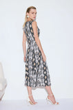 ONE UP - Vestido Cosette Bege Estampado
