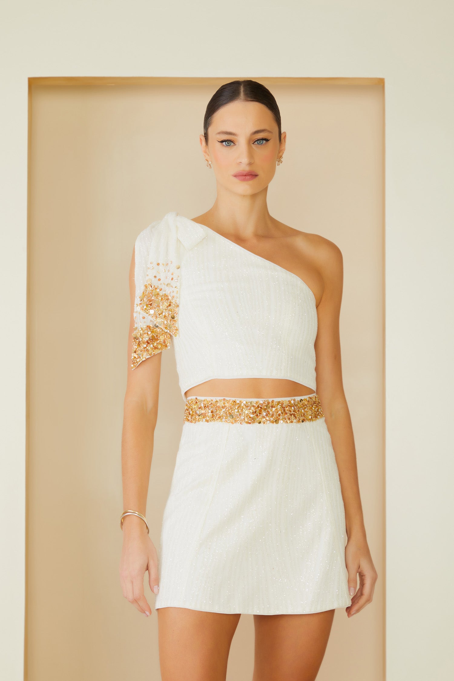 AGILITÀ - Blusa Brilho Laço Ombro Off White - Verão 23