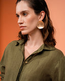 MADRE REINA - Camisa Classic Linen Verde Oliva - Verão 27