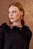 AGILITÀ - Vestido Curto Babado Decote Preto