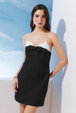 AGILITÀ - Vestido Curto Decote Pesponto e Laço Reto OFF White