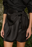 FABULOUS AGILITÀ - Saia Curta Nina Cetim Preto - Verão 27