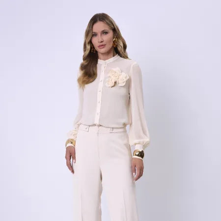 Practory - Camisa C/ Detalhe Flores Bege