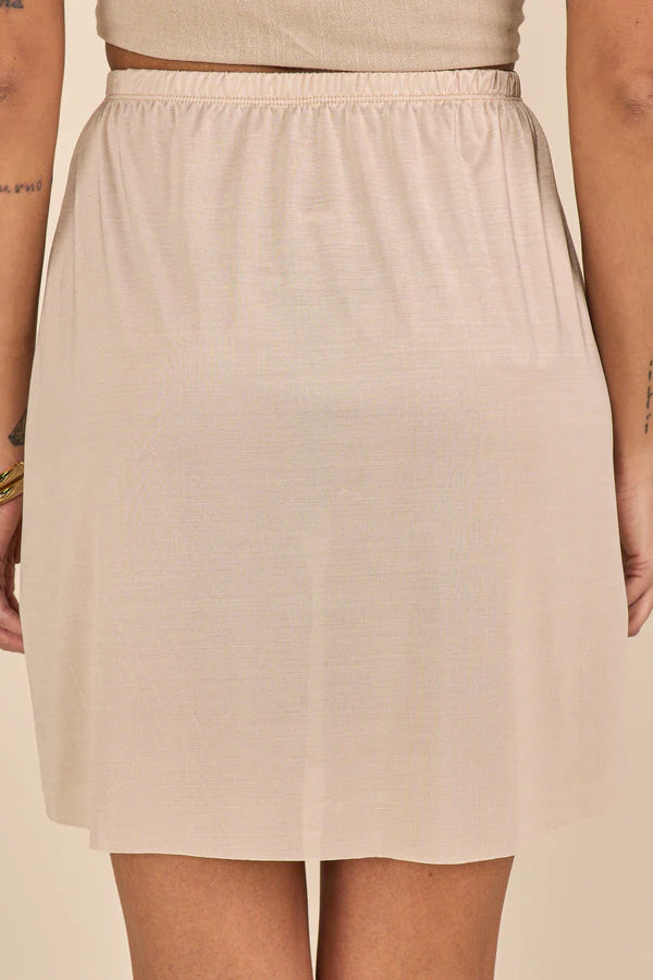 SCALON - Vestido Viscose Mídi Listras Bege