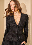 ALPHORRIA - Blazer Acinturado Bordado Preto