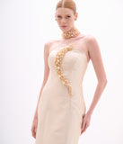 ARTE SACRA - Vestido Longo Tomara Que Caia Frente Bordado Zibeline Silk Areia
