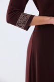 ONE UP - Vestido Crepe Brown C/ Ilhos Marrom