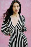 ALPHORRIA - Vestido Longo Recortes Stripes Preto/Off White